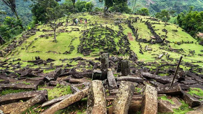 Tutkijat löysivät “maailman vanhimman” pyramidin Indonesiassa