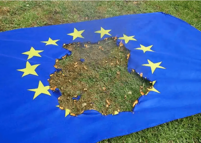 EU matkalla itsetuhoon