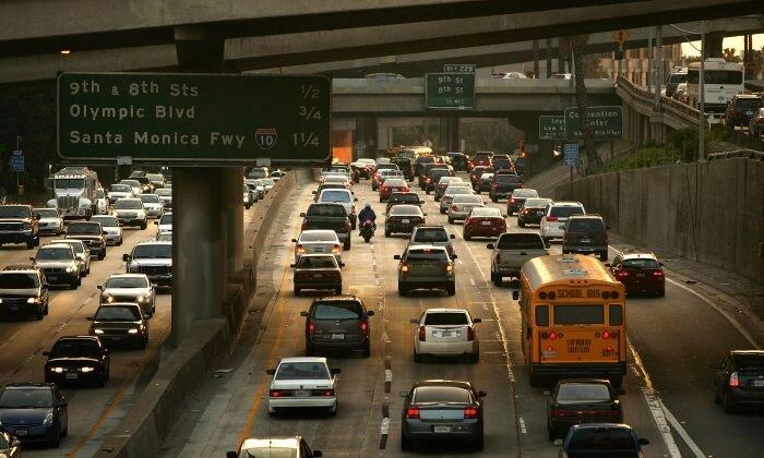 Kalifornia testaa teknokratiaa verottamalla kuljettajia ajetuista kilometreistä